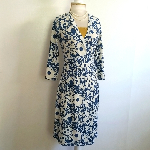 Wrap Around Floral Dress - Picture 4 of 16